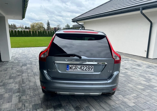 Volvo XC 60 cena 78900 przebieg: 145000, rok produkcji 2016 z Wąbrzeźno małe 254